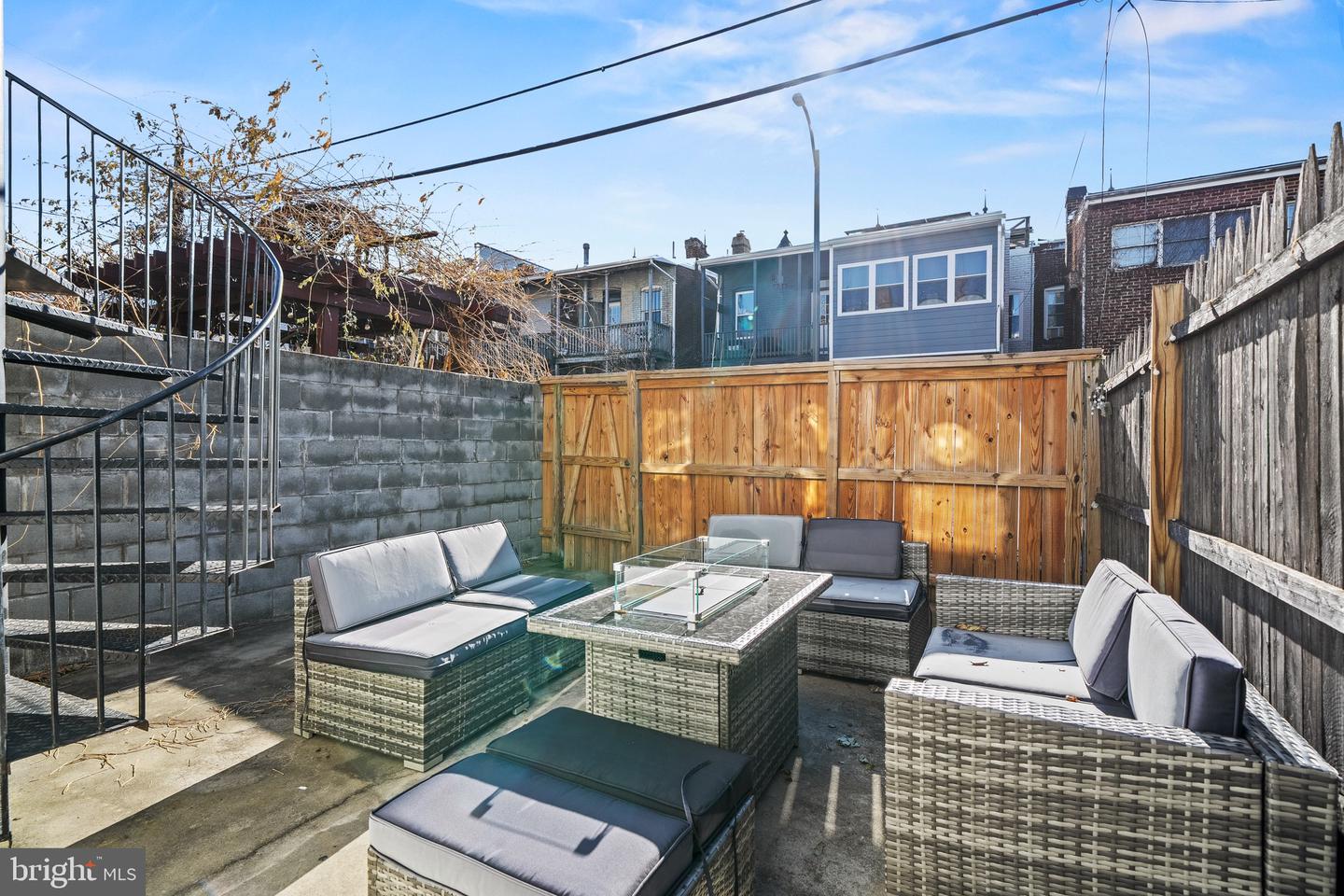 28 T ST NW, WASHINGTON, District Of Columbia 20001, 10 Bedrooms Bedrooms, ,3 BathroomsBathrooms,Residential,For sale,28 T ST NW,DCDC2236130 MLS # DCDC2236130