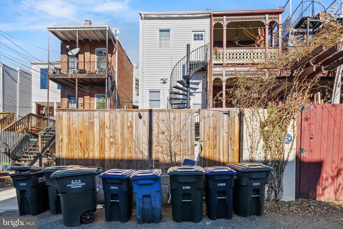 28 T ST NW, WASHINGTON, District Of Columbia 20001, 10 Bedrooms Bedrooms, ,3 BathroomsBathrooms,Residential,For sale,28 T ST NW,DCDC2236130 MLS # DCDC2236130