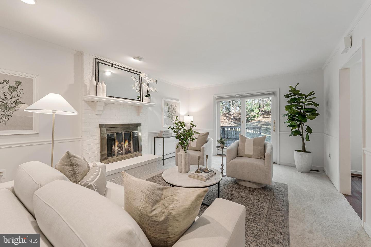 10332 DUNN MEADOW RD, VIENNA, Virginia 22182, 4 Bedrooms Bedrooms, ,2 BathroomsBathrooms,Residential,For sale,10332 DUNN MEADOW RD,VAFX2283370 MLS # VAFX2283370