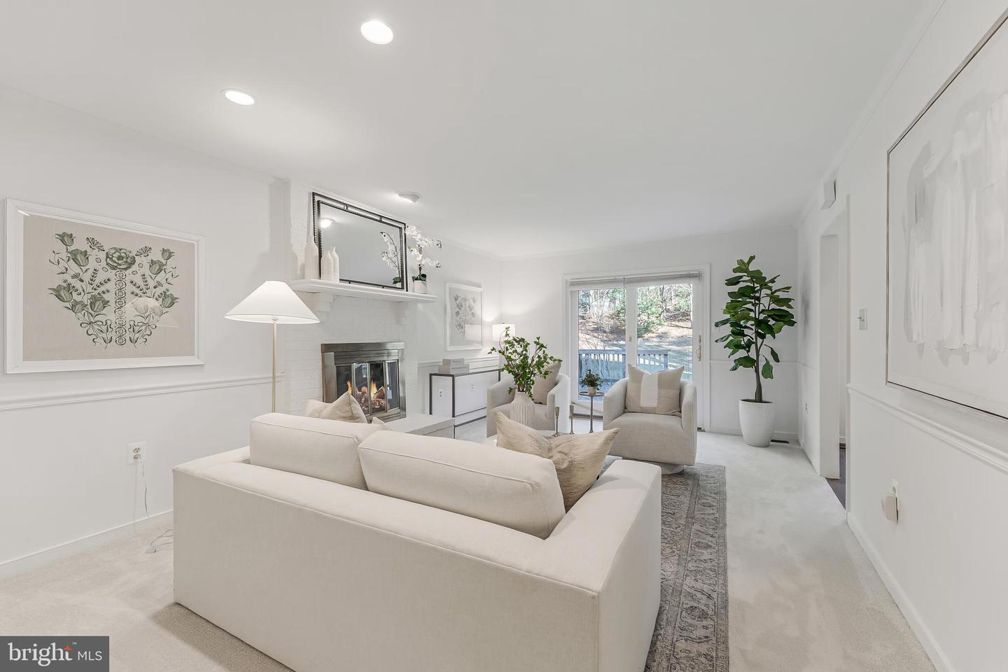 10332 DUNN MEADOW RD, VIENNA, Virginia 22182, 4 Bedrooms Bedrooms, ,2 BathroomsBathrooms,Residential,For sale,10332 DUNN MEADOW RD,VAFX2283370 MLS # VAFX2283370