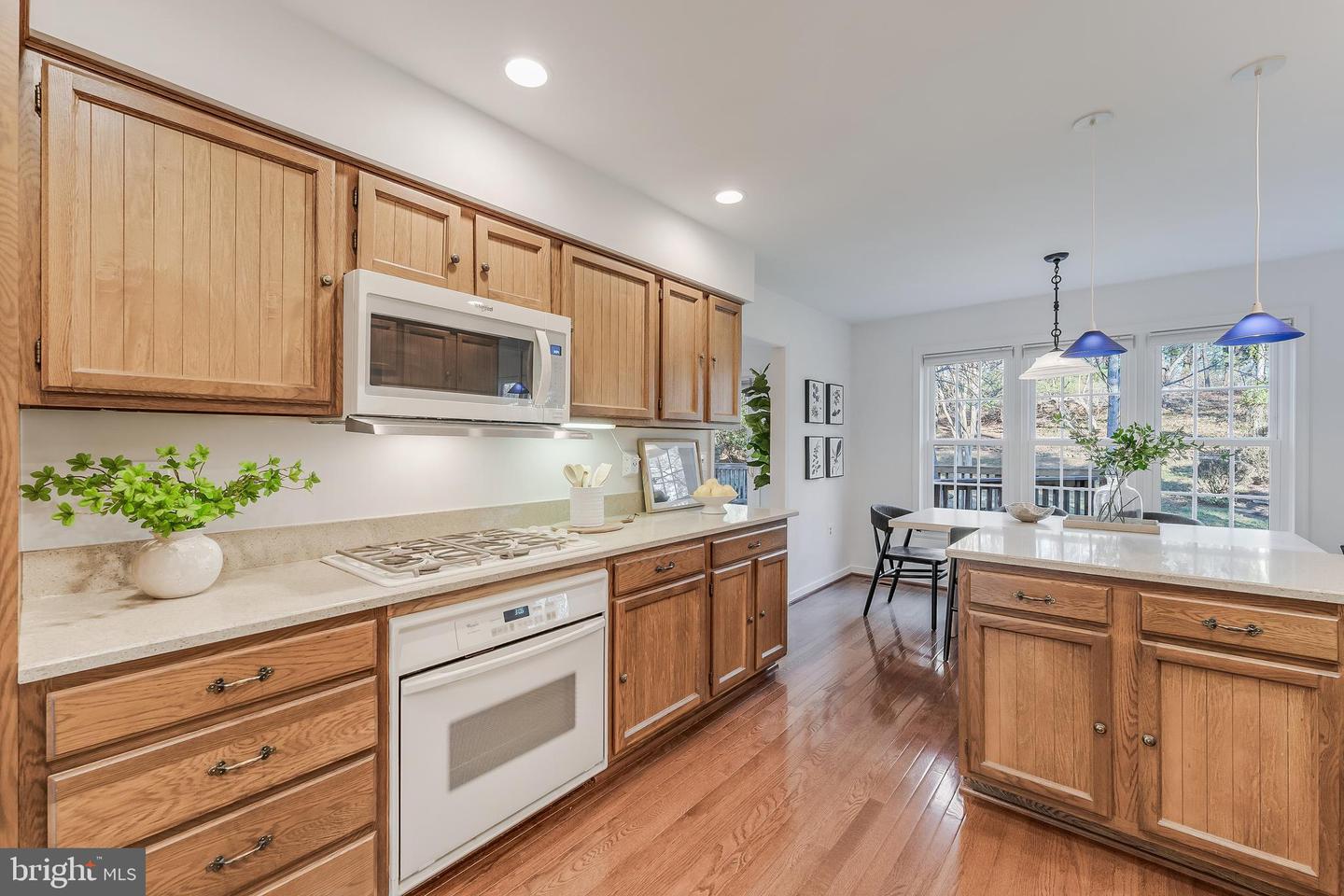 10332 DUNN MEADOW RD, VIENNA, Virginia 22182, 4 Bedrooms Bedrooms, ,2 BathroomsBathrooms,Residential,For sale,10332 DUNN MEADOW RD,VAFX2283370 MLS # VAFX2283370