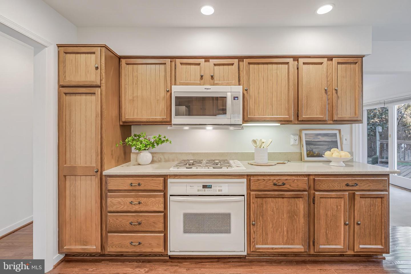 10332 DUNN MEADOW RD, VIENNA, Virginia 22182, 4 Bedrooms Bedrooms, ,2 BathroomsBathrooms,Residential,For sale,10332 DUNN MEADOW RD,VAFX2283370 MLS # VAFX2283370