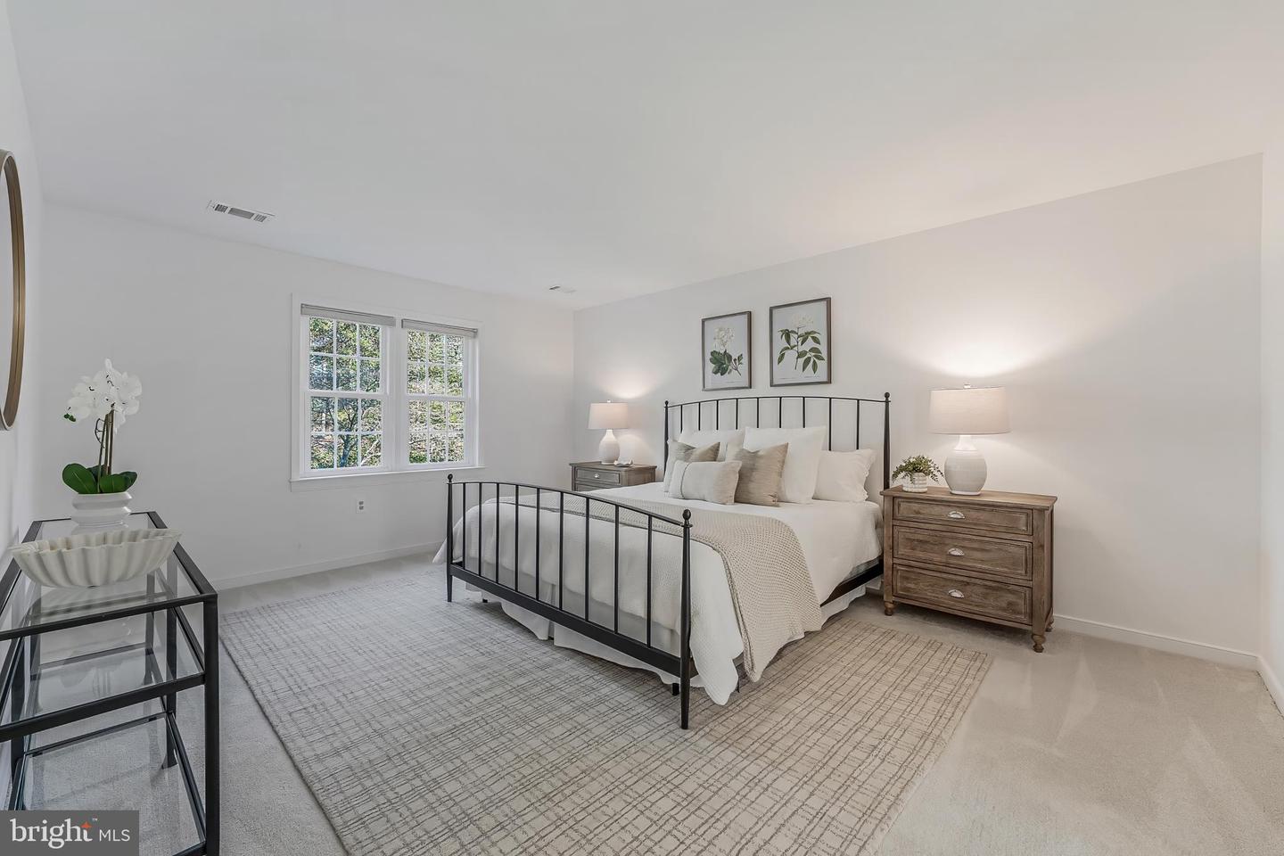 10332 DUNN MEADOW RD, VIENNA, Virginia 22182, 4 Bedrooms Bedrooms, ,2 BathroomsBathrooms,Residential,For sale,10332 DUNN MEADOW RD,VAFX2283370 MLS # VAFX2283370