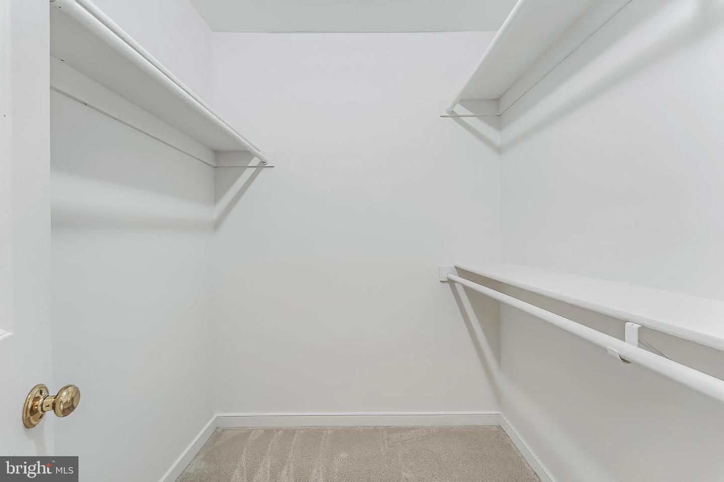 10332 DUNN MEADOW RD, VIENNA, Virginia 22182, 4 Bedrooms Bedrooms, ,2 BathroomsBathrooms,Residential,For sale,10332 DUNN MEADOW RD,VAFX2283370 MLS # VAFX2283370