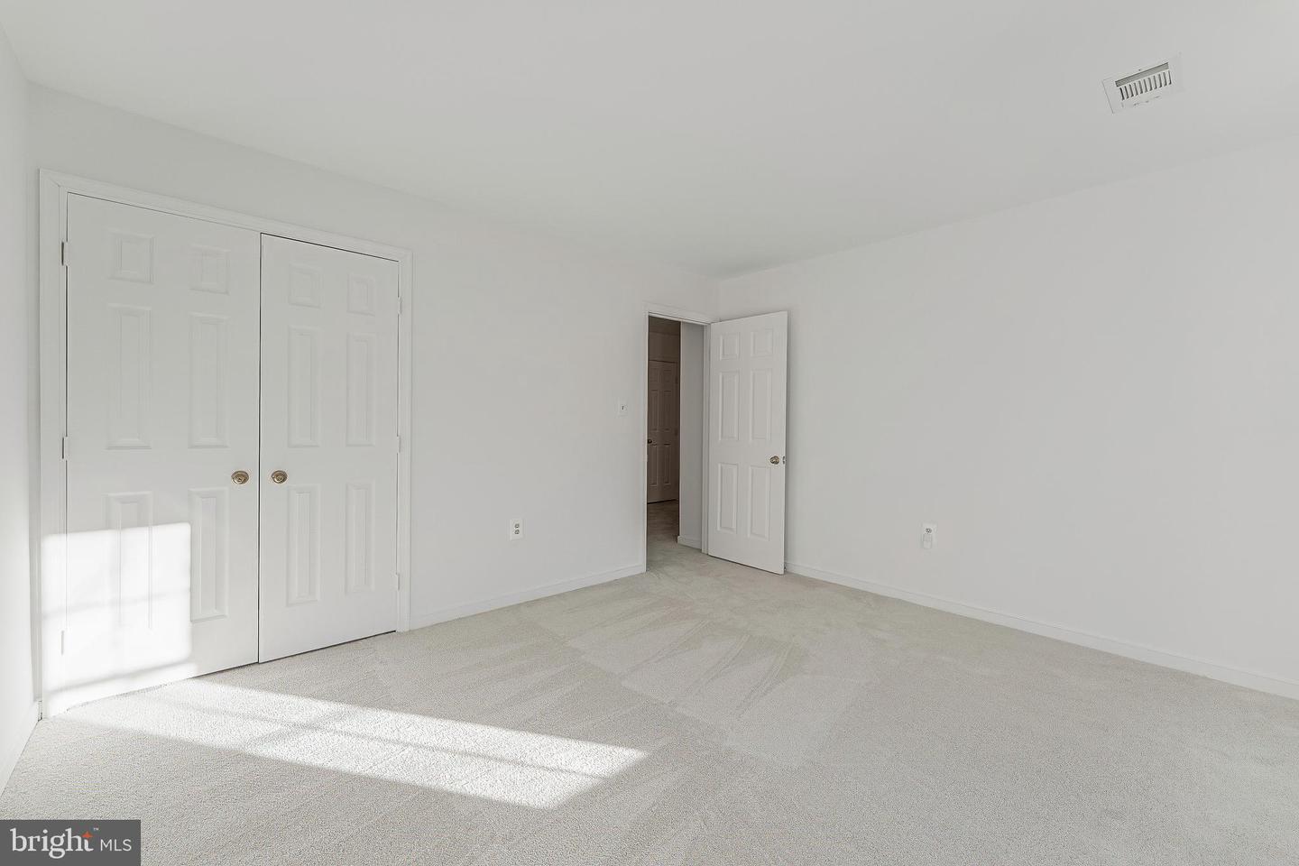 10332 DUNN MEADOW RD, VIENNA, Virginia 22182, 4 Bedrooms Bedrooms, ,2 BathroomsBathrooms,Residential,For sale,10332 DUNN MEADOW RD,VAFX2283370 MLS # VAFX2283370