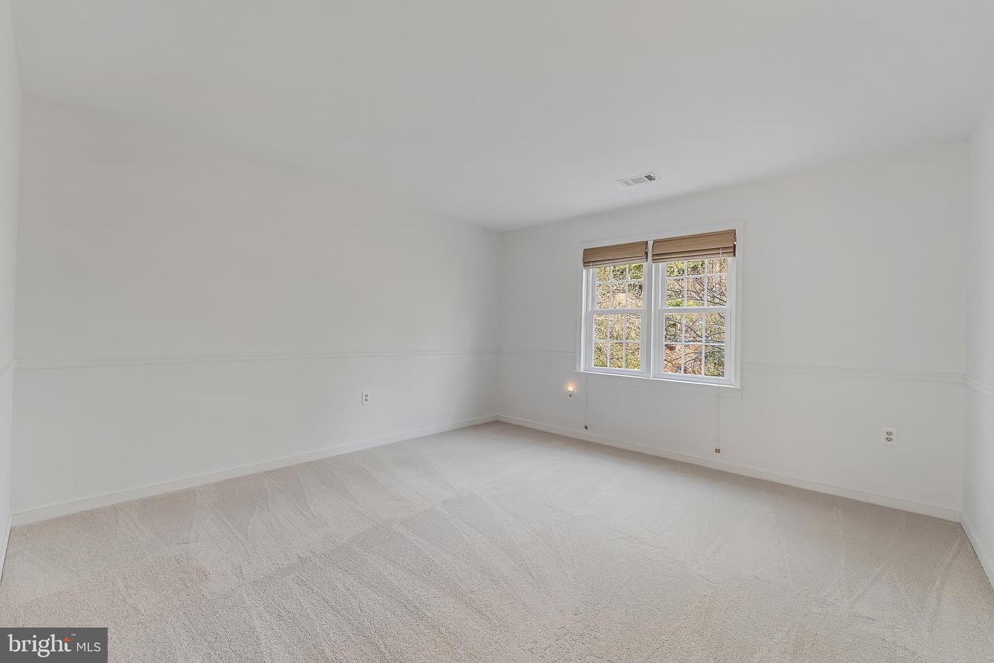 10332 DUNN MEADOW RD, VIENNA, Virginia 22182, 4 Bedrooms Bedrooms, ,2 BathroomsBathrooms,Residential,For sale,10332 DUNN MEADOW RD,VAFX2283370 MLS # VAFX2283370