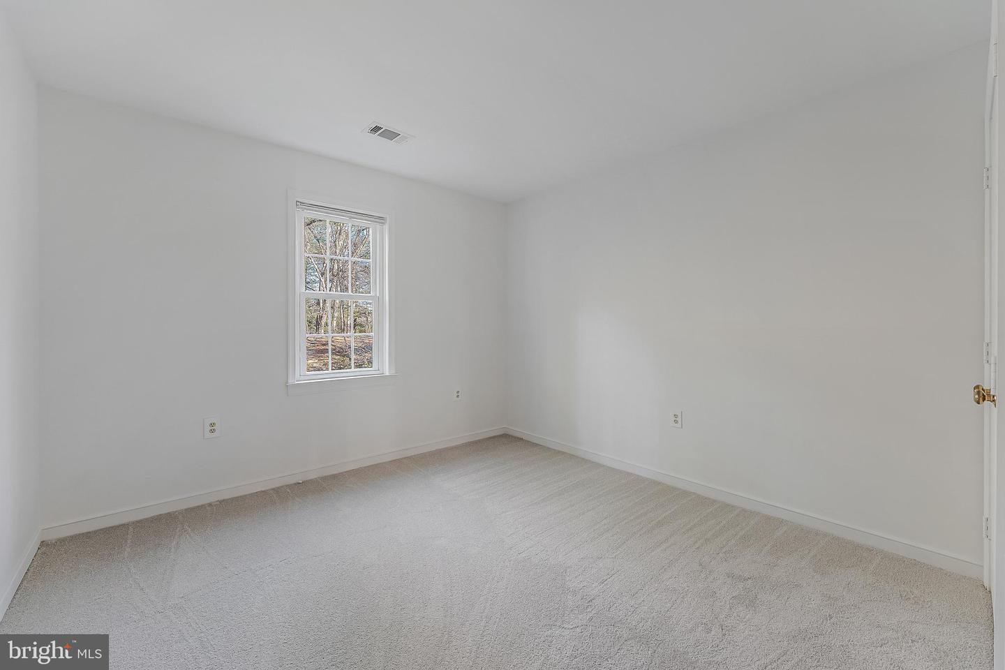 10332 DUNN MEADOW RD, VIENNA, Virginia 22182, 4 Bedrooms Bedrooms, ,2 BathroomsBathrooms,Residential,For sale,10332 DUNN MEADOW RD,VAFX2283370 MLS # VAFX2283370