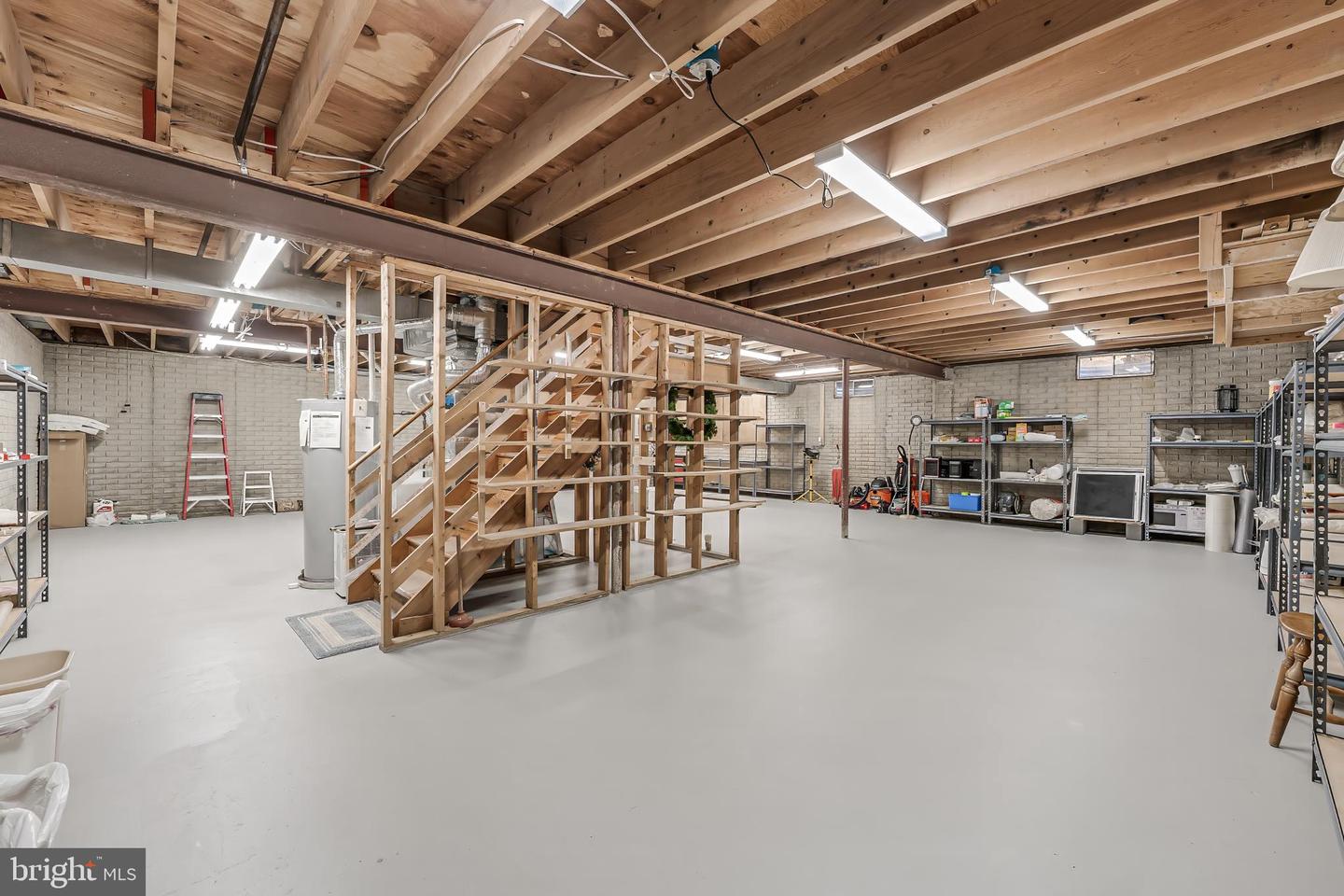 10332 DUNN MEADOW RD, VIENNA, Virginia 22182, 4 Bedrooms Bedrooms, ,2 BathroomsBathrooms,Residential,For sale,10332 DUNN MEADOW RD,VAFX2283370 MLS # VAFX2283370