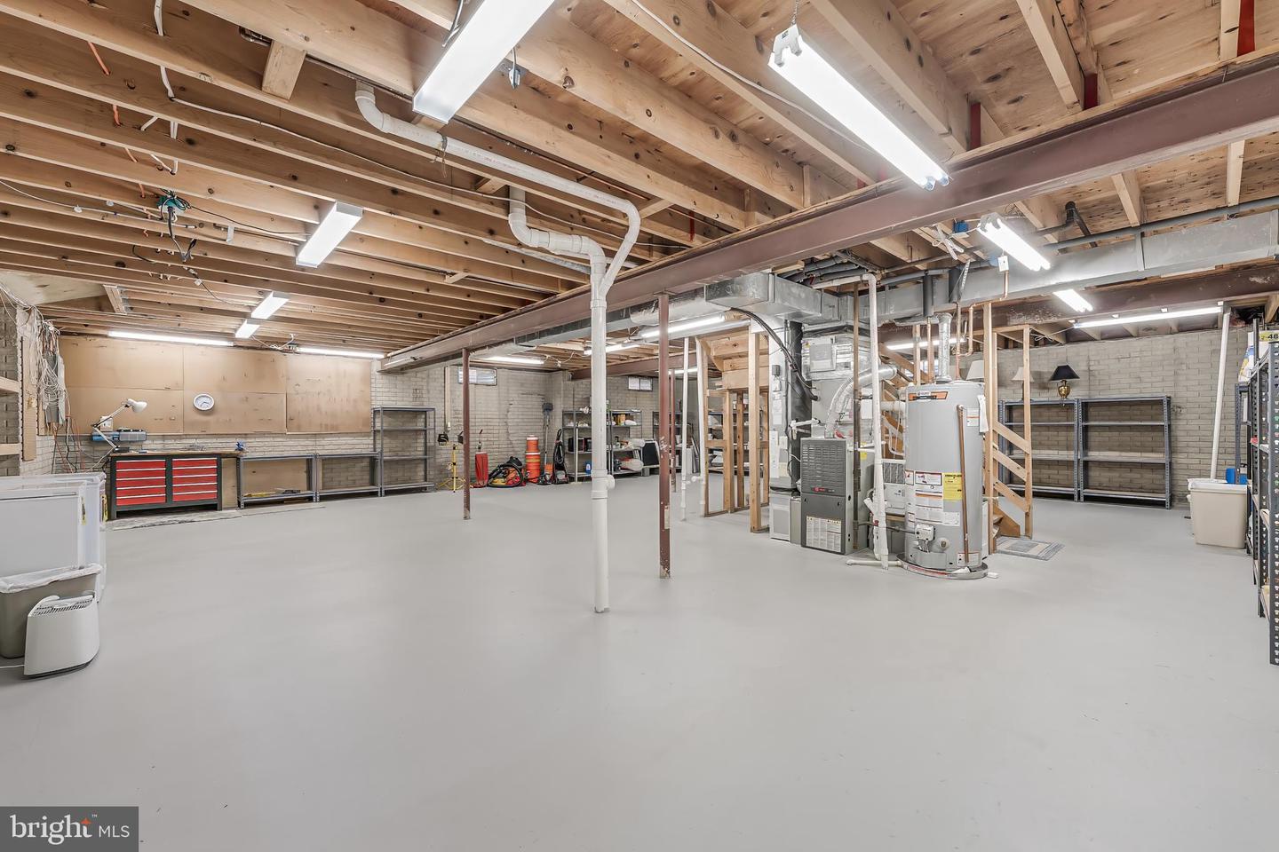 10332 DUNN MEADOW RD, VIENNA, Virginia 22182, 4 Bedrooms Bedrooms, ,2 BathroomsBathrooms,Residential,For sale,10332 DUNN MEADOW RD,VAFX2283370 MLS # VAFX2283370