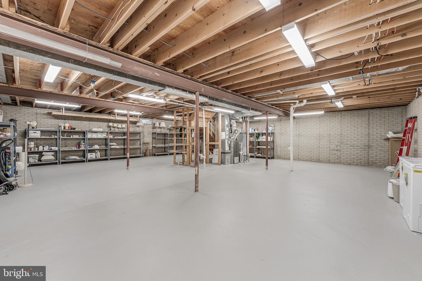 10332 DUNN MEADOW RD, VIENNA, Virginia 22182, 4 Bedrooms Bedrooms, ,2 BathroomsBathrooms,Residential,For sale,10332 DUNN MEADOW RD,VAFX2283370 MLS # VAFX2283370