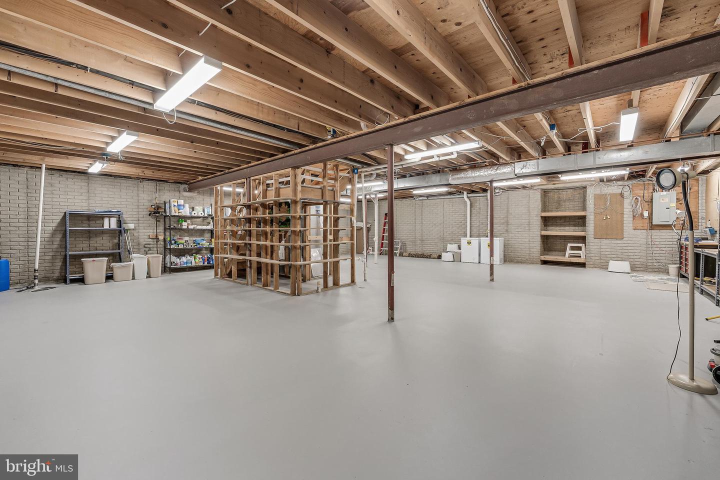 10332 DUNN MEADOW RD, VIENNA, Virginia 22182, 4 Bedrooms Bedrooms, ,2 BathroomsBathrooms,Residential,For sale,10332 DUNN MEADOW RD,VAFX2283370 MLS # VAFX2283370