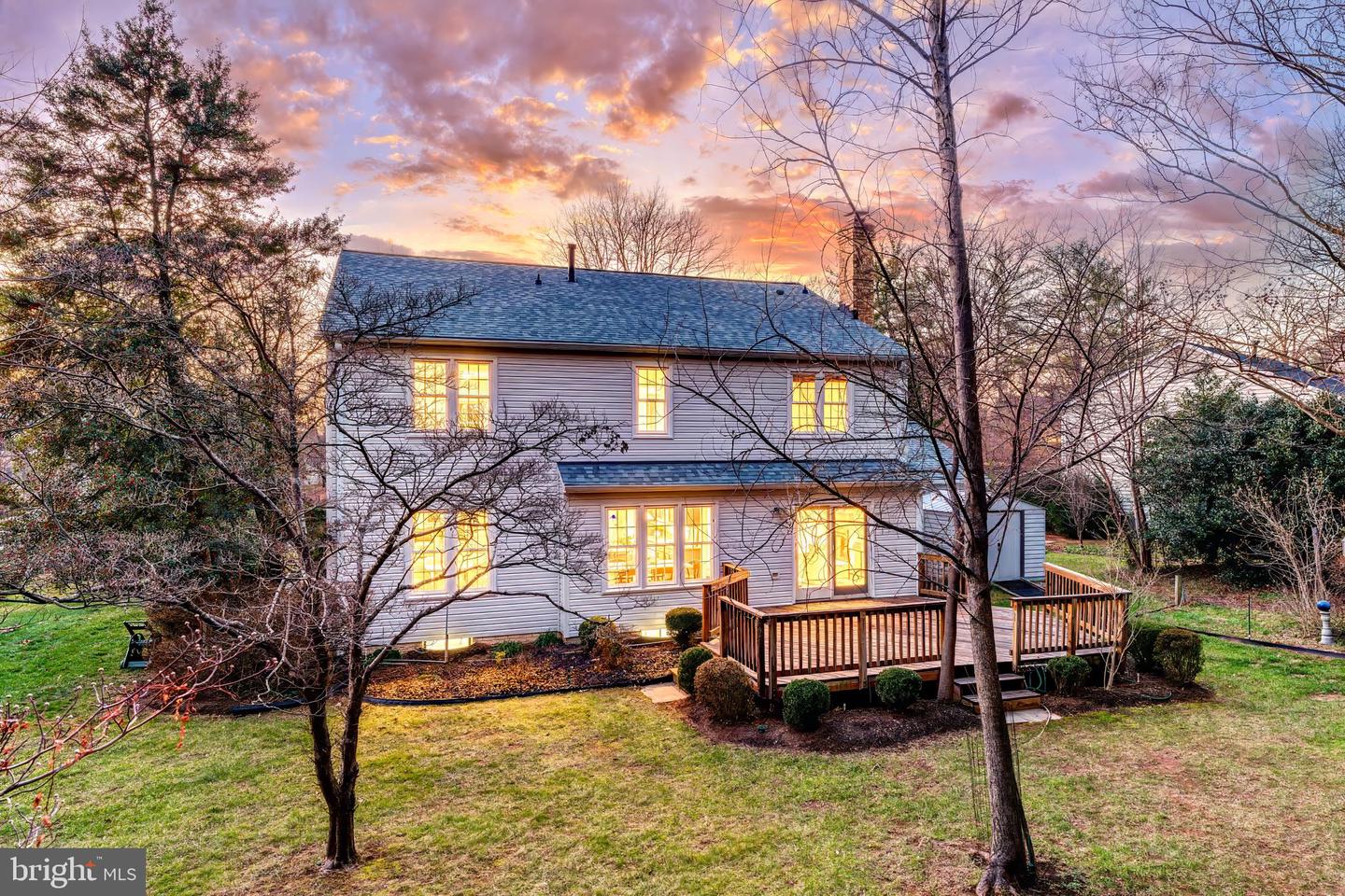 10332 DUNN MEADOW RD, VIENNA, Virginia 22182, 4 Bedrooms Bedrooms, ,2 BathroomsBathrooms,Residential,For sale,10332 DUNN MEADOW RD,VAFX2283370 MLS # VAFX2283370