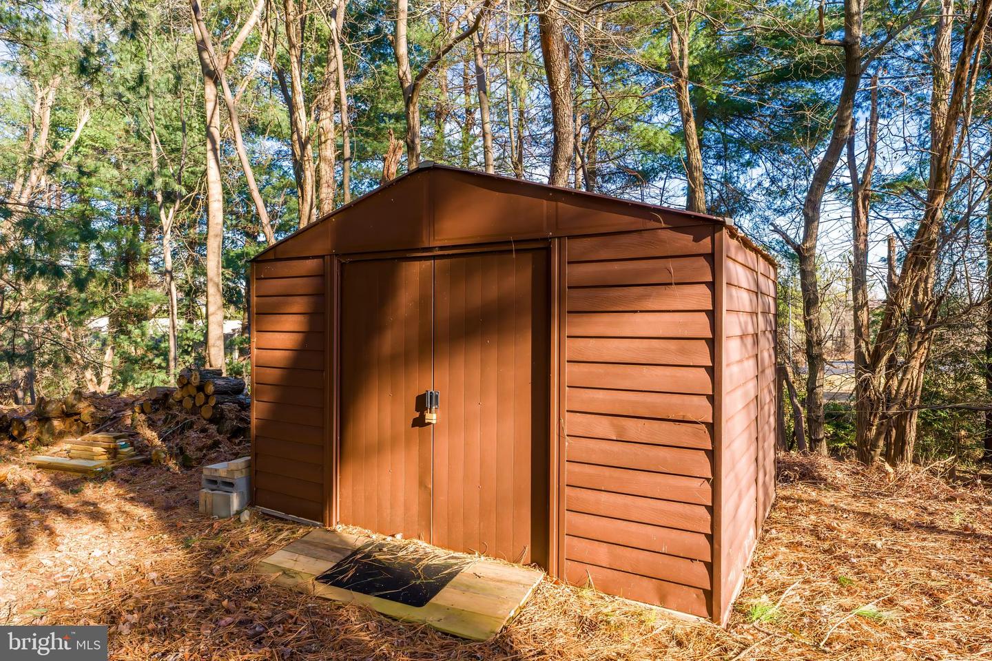 10332 DUNN MEADOW RD, VIENNA, Virginia 22182, 4 Bedrooms Bedrooms, ,2 BathroomsBathrooms,Residential,For sale,10332 DUNN MEADOW RD,VAFX2283370 MLS # VAFX2283370