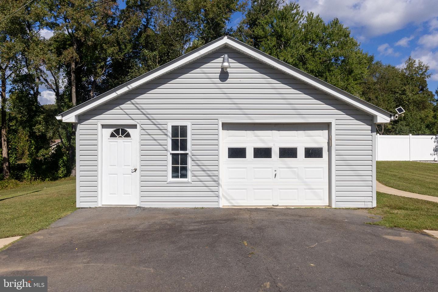 1321 CALEDON RD, KING GEORGE, Virginia 22485, 4 Bedrooms Bedrooms, ,3 BathroomsBathrooms,Residential,For sale,1321 CALEDON RD,VAKG2007426 MLS # VAKG2007426 1321 CALEDON RD, KING GEORGE, Virginia 22485, 4 Bedrooms Bedrooms, ,3 BathroomsBathrooms,Residential,For sale,1321 CALEDON RD,VAKG2007426 MLS # VAKG2007426