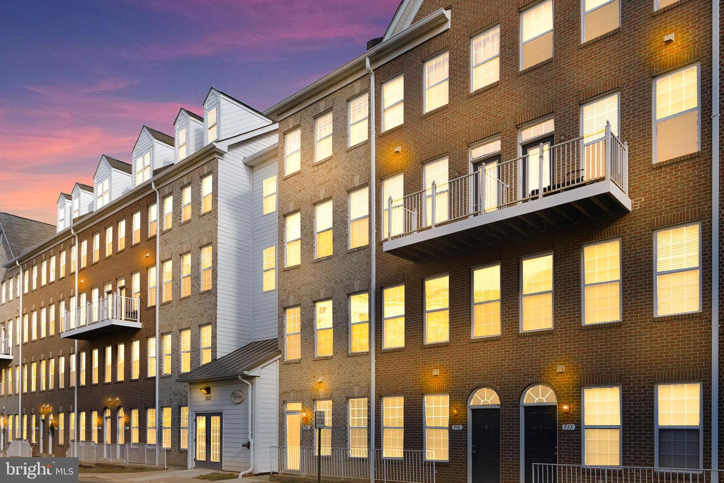 2663 MANHATTAN PL #01/109, VIENNA, Virginia 22180, 2 Bedrooms Bedrooms, ,2 BathroomsBathrooms,Residential,For sale,2663 MANHATTAN PL #01/109,VAFX2283554 MLS # VAFX2283554