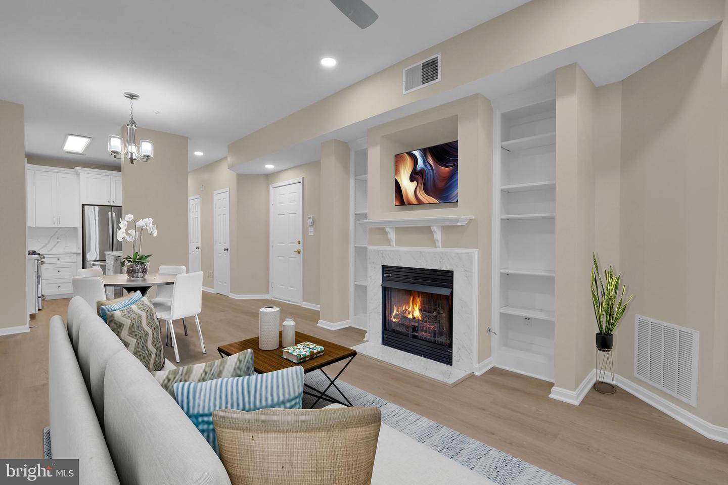 2663 MANHATTAN PL #01/109, VIENNA, Virginia 22180, 2 Bedrooms Bedrooms, ,2 BathroomsBathrooms,Residential,For sale,2663 MANHATTAN PL #01/109,VAFX2283554 MLS # VAFX2283554