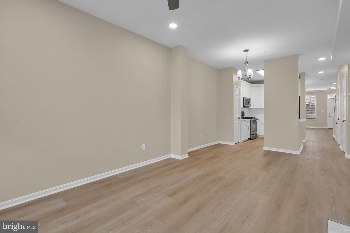 2663 MANHATTAN PL #01/109, VIENNA, Virginia 22180, 2 Bedrooms Bedrooms, ,2 BathroomsBathrooms,Residential,For sale,2663 MANHATTAN PL #01/109,VAFX2283554 MLS # VAFX2283554