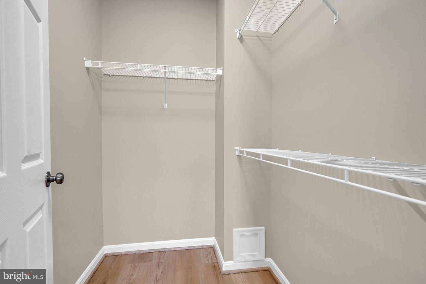 2663 MANHATTAN PL #01/109, VIENNA, Virginia 22180, 2 Bedrooms Bedrooms, ,2 BathroomsBathrooms,Residential,For sale,2663 MANHATTAN PL #01/109,VAFX2283554 MLS # VAFX2283554