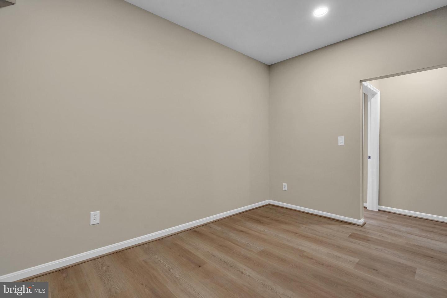 2663 MANHATTAN PL #01/109, VIENNA, Virginia 22180, 2 Bedrooms Bedrooms, ,2 BathroomsBathrooms,Residential,For sale,2663 MANHATTAN PL #01/109,VAFX2283554 MLS # VAFX2283554