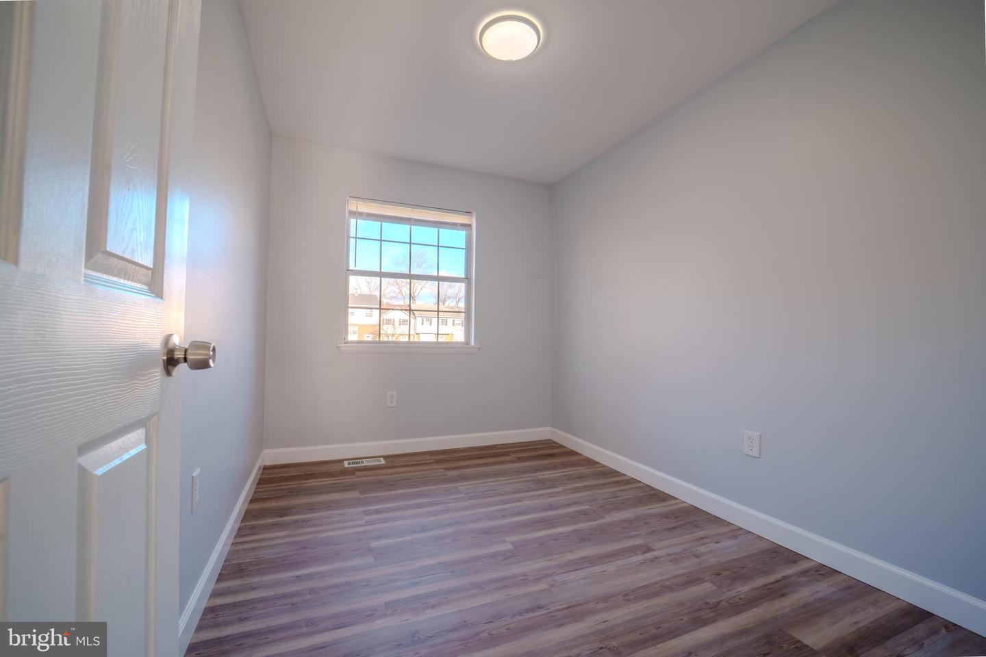 4415 ENSBROOK LN, WOODBRIDGE, Virginia 22193, 3 Bedrooms Bedrooms, ,3 BathroomsBathrooms,Residential,For sale,4415 ENSBROOK LN,VAPW2109570 MLS # VAPW2109570