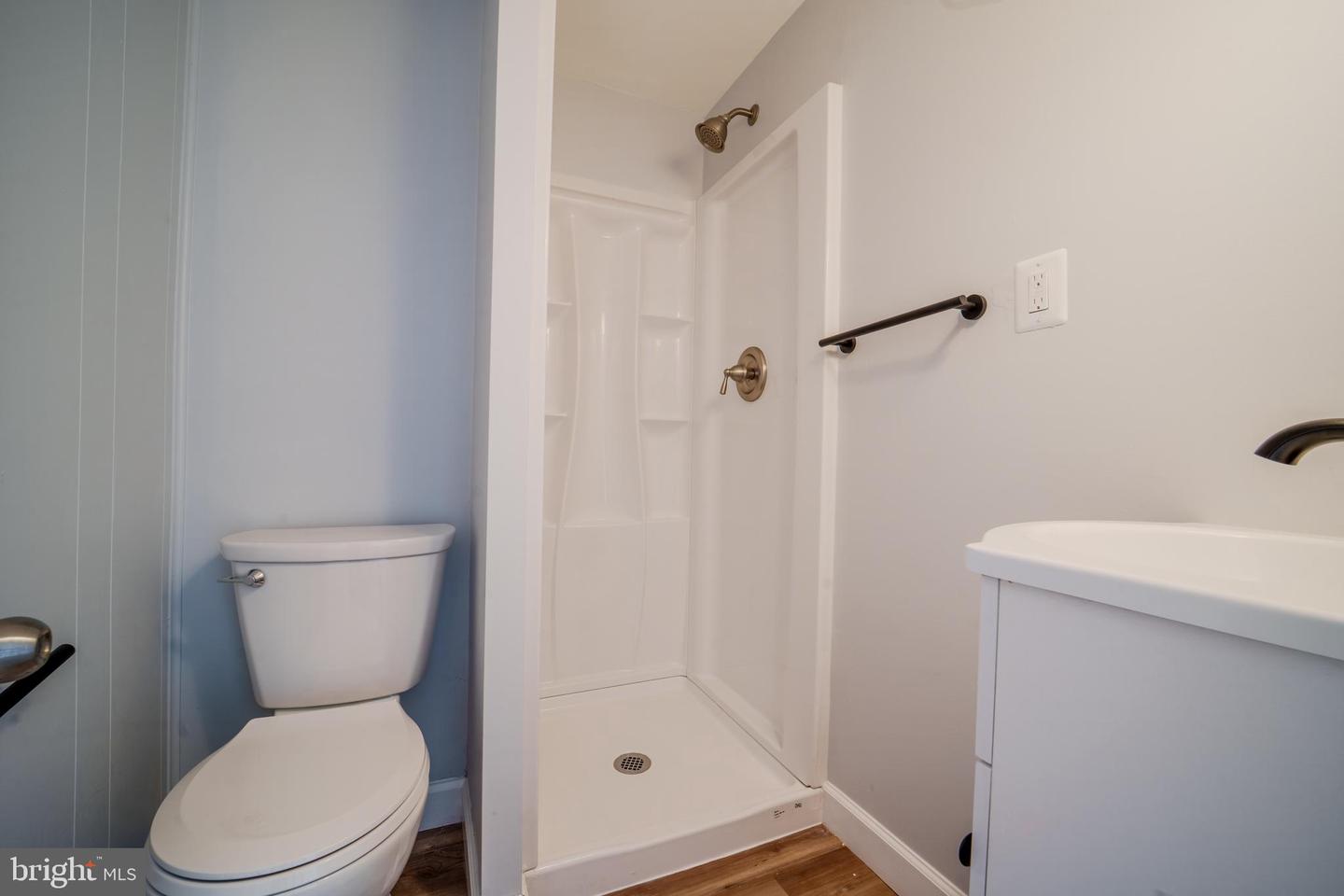 4415 ENSBROOK LN, WOODBRIDGE, Virginia 22193, 3 Bedrooms Bedrooms, ,3 BathroomsBathrooms,Residential,For sale,4415 ENSBROOK LN,VAPW2109570 MLS # VAPW2109570