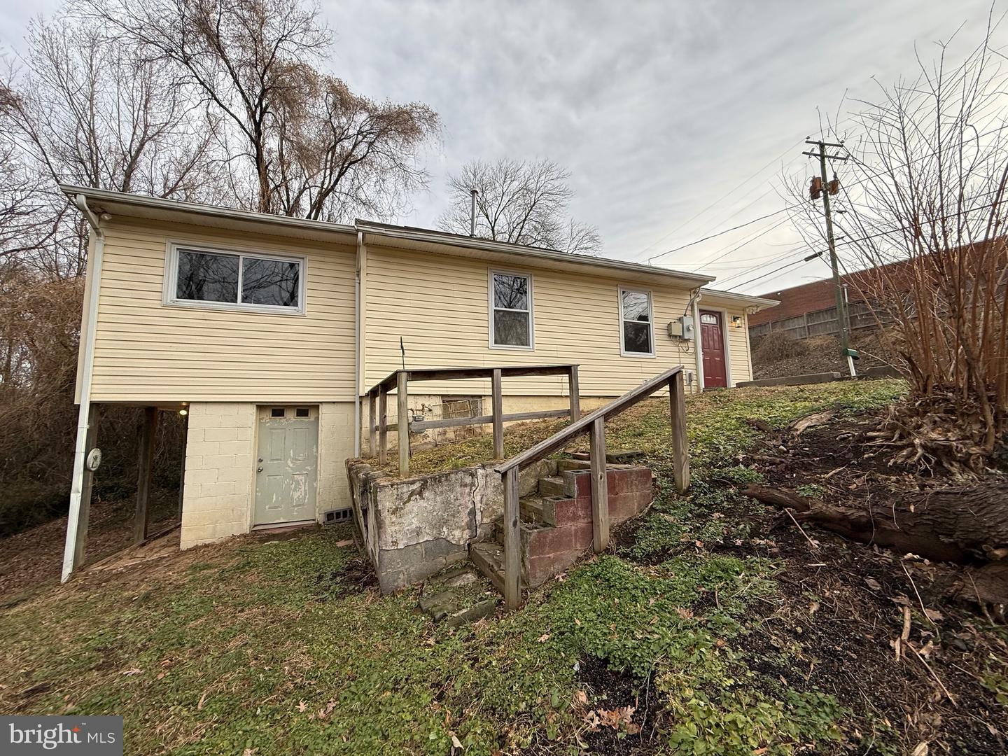 1226 EASY ST, WOODBRIDGE, Virginia 22191, 2 Bedrooms Bedrooms, ,1 BathroomBathrooms,Residential,For sale,1226 EASY ST,VAPW2109588 MLS # VAPW2109588 1226 EASY ST, WOODBRIDGE, Virginia 22191, 2 Bedrooms Bedrooms, ,1 BathroomBathrooms,Residential,For sale,1226 EASY ST,VAPW2109588 MLS # VAPW2109588