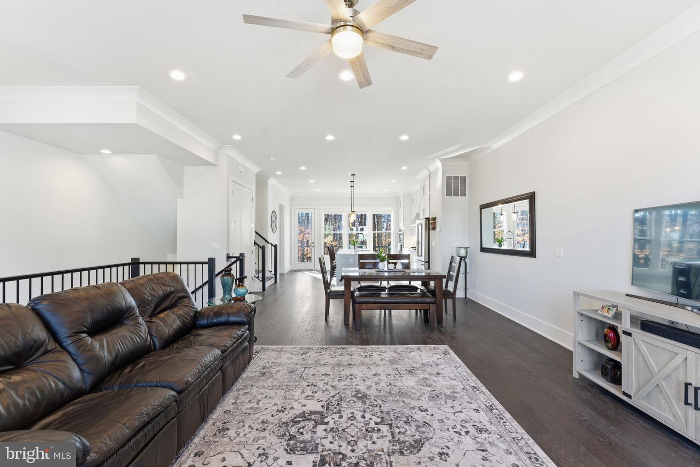 14661 BATTERY RIDGE LN, CENTREVILLE, Virginia 20120, 3 Bedrooms Bedrooms, ,2 BathroomsBathrooms,Residential,For sale,14661 BATTERY RIDGE LN,VAFX2283440 MLS # VAFX2283440 14661 BATTERY RIDGE LN, CENTREVILLE, Virginia 20120, 3 Bedrooms Bedrooms, ,2 BathroomsBathrooms,Residential,For sale,14661 BATTERY RIDGE LN,VAFX2283440 MLS # VAFX2283440