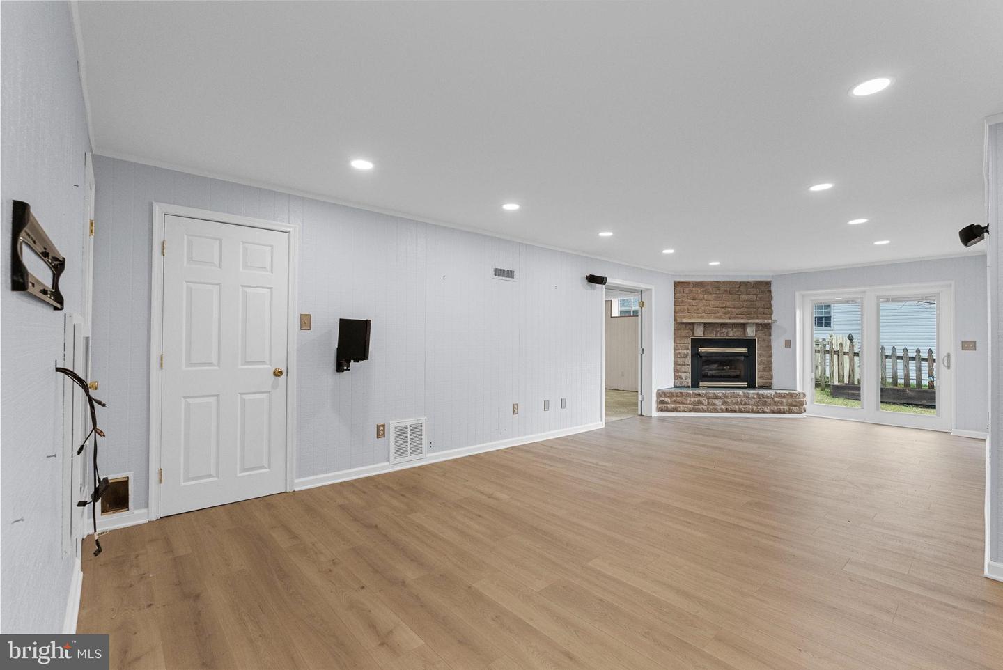 15 FELDSPAR WAY, FREDERICKSBURG, Virginia 22405, 5 Bedrooms Bedrooms, 18 Rooms Rooms,3 BathroomsBathrooms,Residential,For sale,15 FELDSPAR WAY,VAST2044890 MLS # VAST2044890