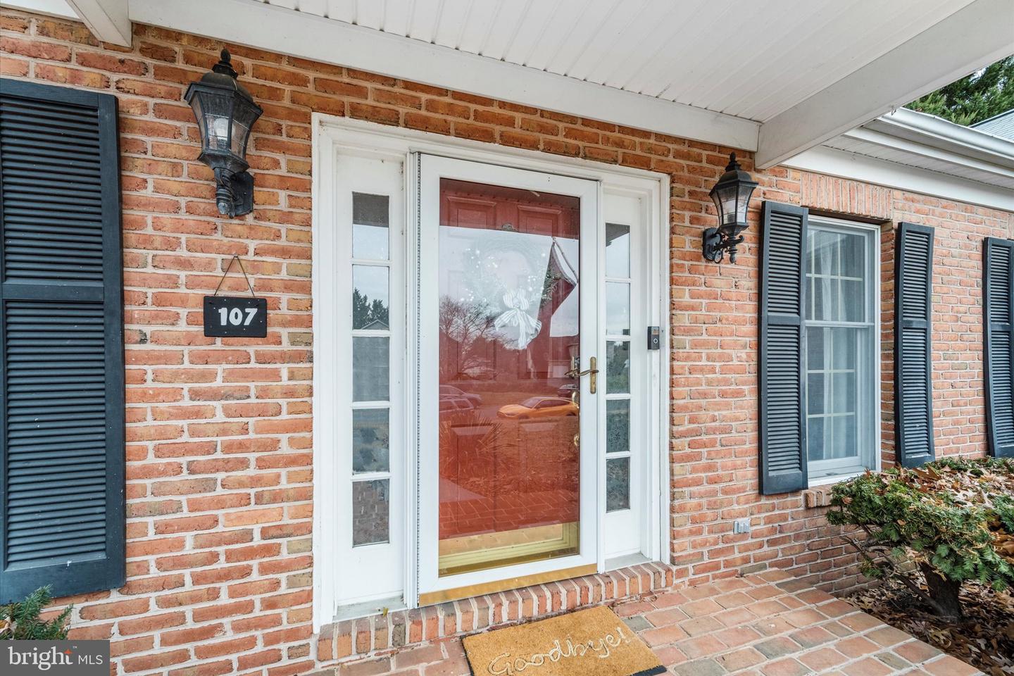 107 TUCKS CIR, WINCHESTER, Virginia 22602, 4 Bedrooms Bedrooms, ,2 BathroomsBathrooms,Residential,For sale,107 TUCKS CIR,VAFV2038614 MLS # VAFV2038614