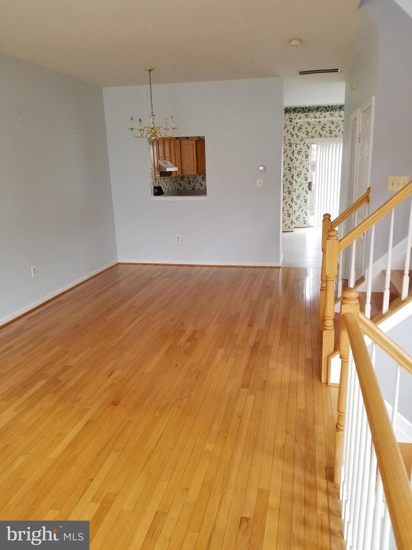 14200 BEDDINGFIELD WAY, CENTREVILLE, Virginia 20121, 3 Bedrooms Bedrooms, ,2 BathroomsBathrooms,Residential,For sale,14200 BEDDINGFIELD WAY,VAFX2283482 MLS # VAFX2283482 14200 BEDDINGFIELD WAY, CENTREVILLE, Virginia 20121, 3 Bedrooms Bedrooms, ,2 BathroomsBathrooms,Residential,For sale,14200 BEDDINGFIELD WAY,VAFX2283482 MLS # VAFX2283482