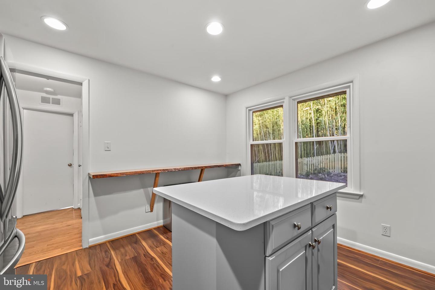 2320 WINDSOR RD, ALEXANDRIA, Virginia 22307, 3 Bedrooms Bedrooms, ,2 BathroomsBathrooms,Residential,For sale,2320 WINDSOR RD,VAFX2283508 MLS # VAFX2283508 2320 WINDSOR RD, ALEXANDRIA, Virginia 22307, 3 Bedrooms Bedrooms, ,2 BathroomsBathrooms,Residential,For sale,2320 WINDSOR RD,VAFX2283508 MLS # VAFX2283508