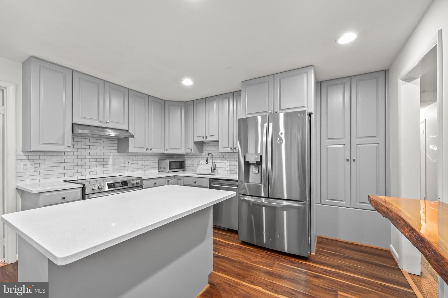 2320 WINDSOR RD, ALEXANDRIA, Virginia 22307, 3 Bedrooms Bedrooms, ,2 BathroomsBathrooms,Residential,For sale,2320 WINDSOR RD,VAFX2283508 MLS # VAFX2283508 2320 WINDSOR RD, ALEXANDRIA, Virginia 22307, 3 Bedrooms Bedrooms, ,2 BathroomsBathrooms,Residential,For sale,2320 WINDSOR RD,VAFX2283508 MLS # VAFX2283508