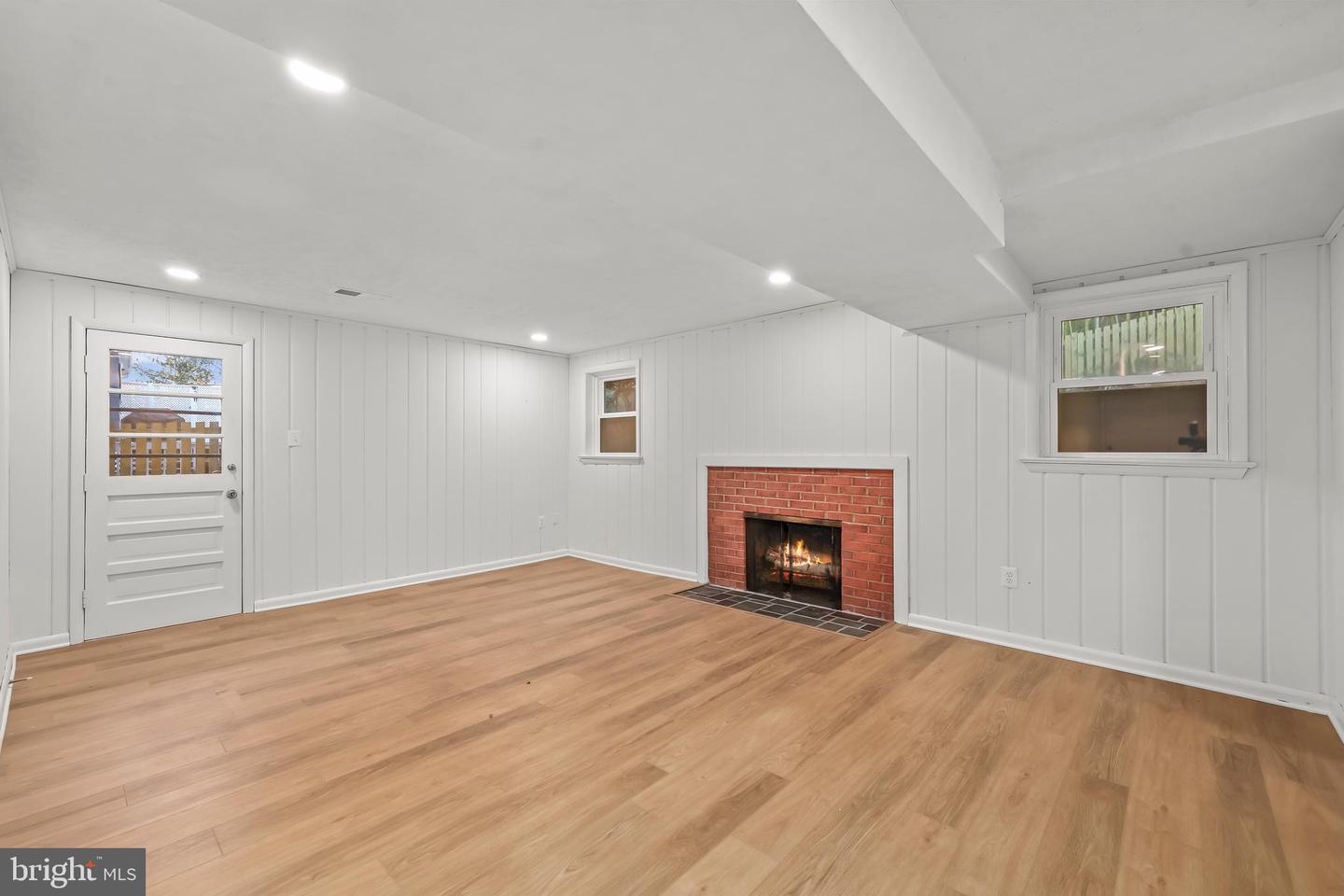 2320 WINDSOR RD, ALEXANDRIA, Virginia 22307, 3 Bedrooms Bedrooms, ,2 BathroomsBathrooms,Residential,For sale,2320 WINDSOR RD,VAFX2283508 MLS # VAFX2283508 2320 WINDSOR RD, ALEXANDRIA, Virginia 22307, 3 Bedrooms Bedrooms, ,2 BathroomsBathrooms,Residential,For sale,2320 WINDSOR RD,VAFX2283508 MLS # VAFX2283508