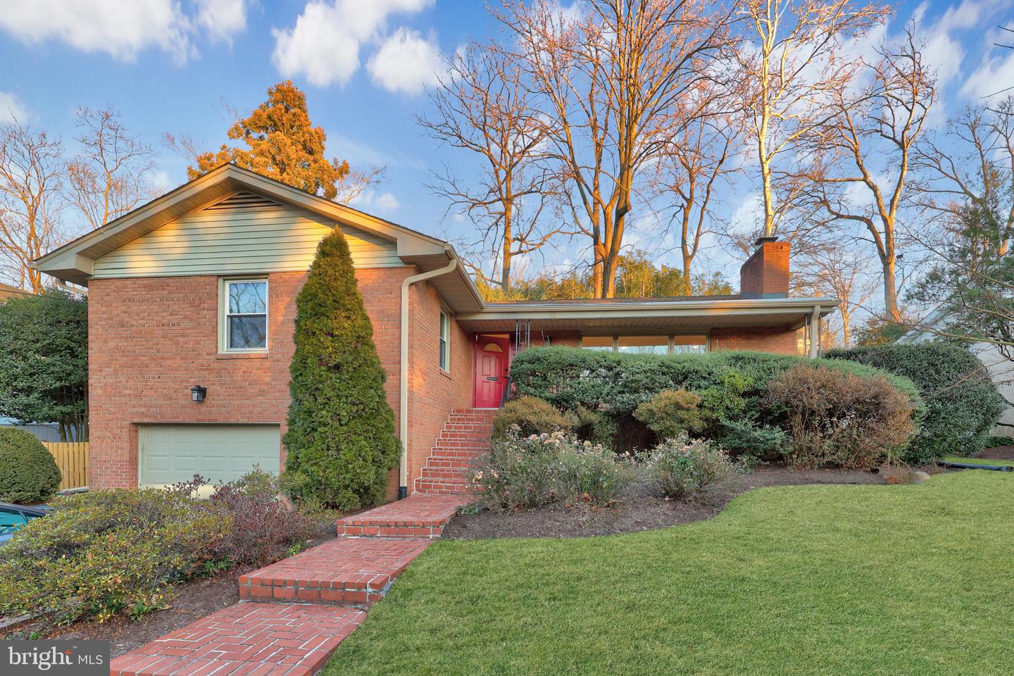 2320 WINDSOR RD, ALEXANDRIA, Virginia 22307, 3 Bedrooms Bedrooms, ,2 BathroomsBathrooms,Residential,For sale,2320 WINDSOR RD,VAFX2283508 MLS # VAFX2283508 2320 WINDSOR RD, ALEXANDRIA, Virginia 22307, 3 Bedrooms Bedrooms, ,2 BathroomsBathrooms,Residential,For sale,2320 WINDSOR RD,VAFX2283508 MLS # VAFX2283508