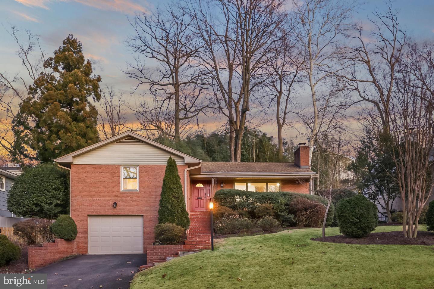 2320 WINDSOR RD, ALEXANDRIA, Virginia 22307, 3 Bedrooms Bedrooms, ,2 BathroomsBathrooms,Residential,For sale,2320 WINDSOR RD,VAFX2283508 MLS # VAFX2283508 2320 WINDSOR RD, ALEXANDRIA, Virginia 22307, 3 Bedrooms Bedrooms, ,2 BathroomsBathrooms,Residential,For sale,2320 WINDSOR RD,VAFX2283508 MLS # VAFX2283508