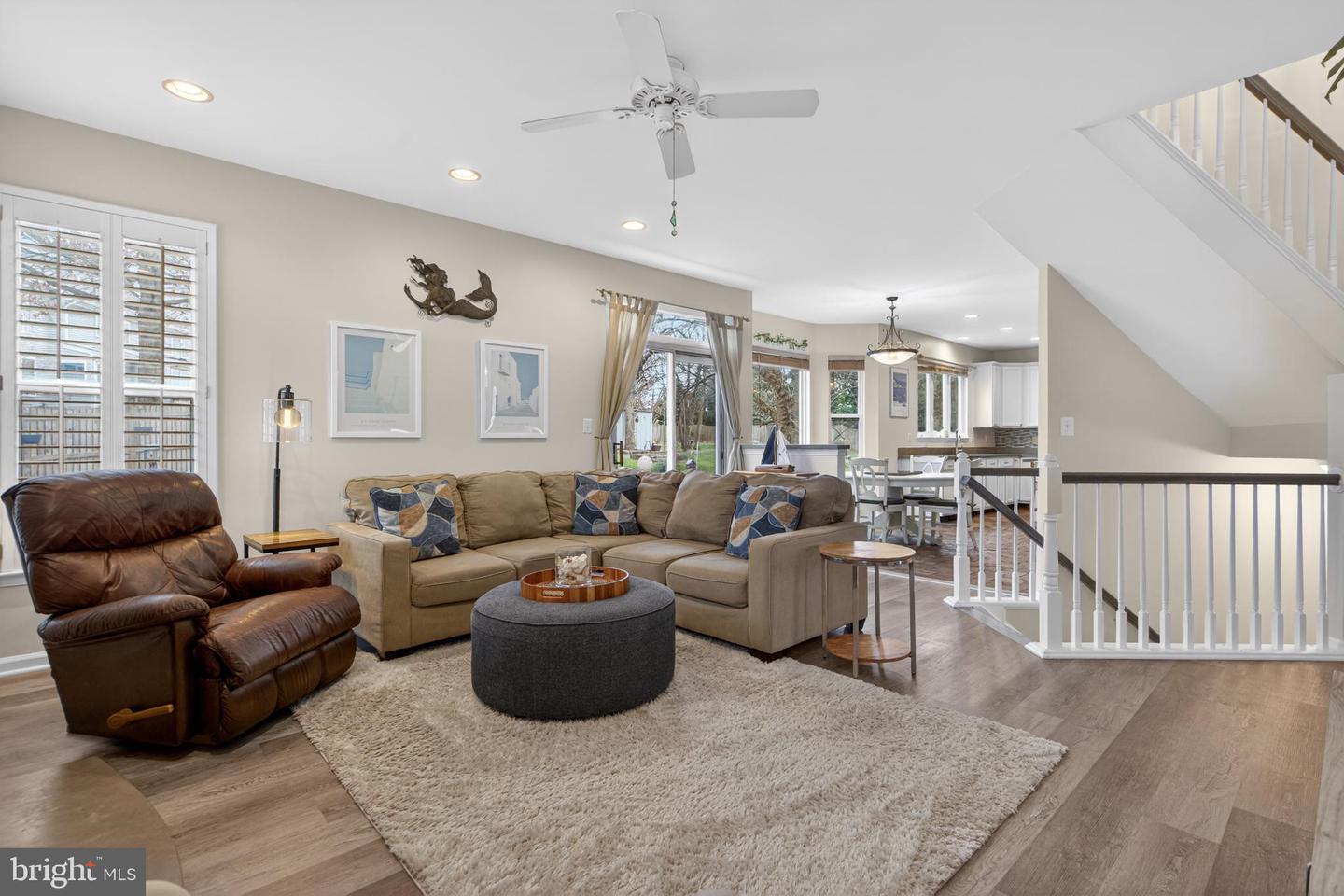 6403 GUARD MOUNT CT, CENTREVILLE, Virginia 20121, 4 Bedrooms Bedrooms, 7 Rooms Rooms,2 BathroomsBathrooms,Residential,For sale,6403 GUARD MOUNT CT,VAFX2283510 MLS # VAFX2283510 6403 GUARD MOUNT CT, CENTREVILLE, Virginia 20121, 4 Bedrooms Bedrooms, 7 Rooms Rooms,2 BathroomsBathrooms,Residential,For sale,6403 GUARD MOUNT CT,VAFX2283510 MLS # VAFX2283510