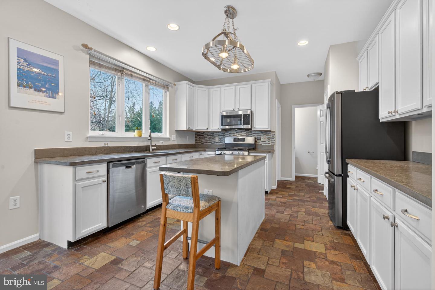 6403 GUARD MOUNT CT, CENTREVILLE, Virginia 20121, 4 Bedrooms Bedrooms, 7 Rooms Rooms,2 BathroomsBathrooms,Residential,For sale,6403 GUARD MOUNT CT,VAFX2283510 MLS # VAFX2283510 6403 GUARD MOUNT CT, CENTREVILLE, Virginia 20121, 4 Bedrooms Bedrooms, 7 Rooms Rooms,2 BathroomsBathrooms,Residential,For sale,6403 GUARD MOUNT CT,VAFX2283510 MLS # VAFX2283510