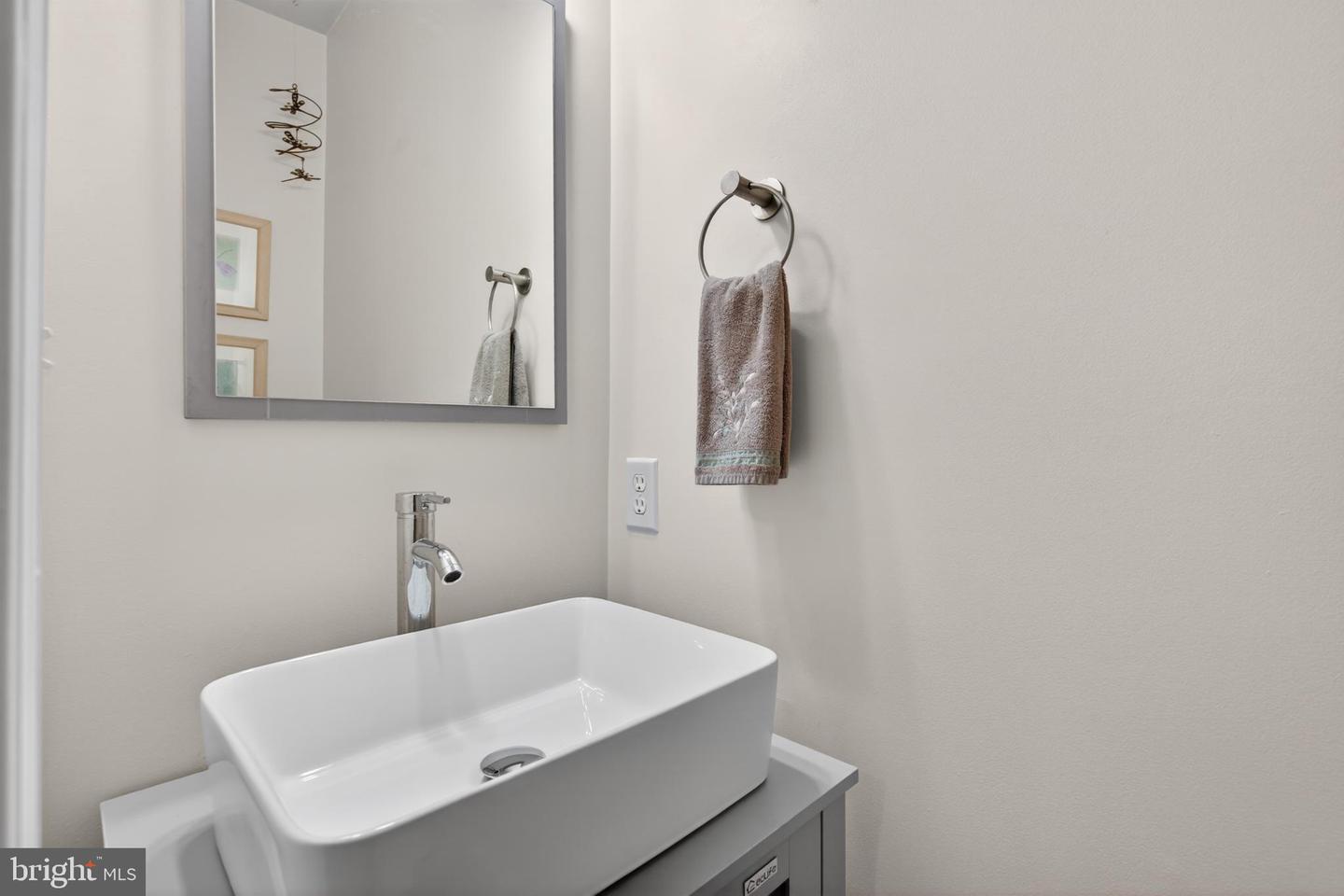 6403 GUARD MOUNT CT, CENTREVILLE, Virginia 20121, 4 Bedrooms Bedrooms, 7 Rooms Rooms,2 BathroomsBathrooms,Residential,For sale,6403 GUARD MOUNT CT,VAFX2283510 MLS # VAFX2283510 6403 GUARD MOUNT CT, CENTREVILLE, Virginia 20121, 4 Bedrooms Bedrooms, 7 Rooms Rooms,2 BathroomsBathrooms,Residential,For sale,6403 GUARD MOUNT CT,VAFX2283510 MLS # VAFX2283510