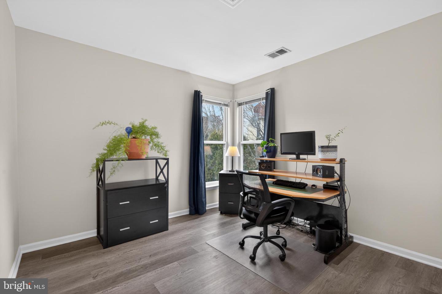 6403 GUARD MOUNT CT, CENTREVILLE, Virginia 20121, 4 Bedrooms Bedrooms, 7 Rooms Rooms,2 BathroomsBathrooms,Residential,For sale,6403 GUARD MOUNT CT,VAFX2283510 MLS # VAFX2283510 6403 GUARD MOUNT CT, CENTREVILLE, Virginia 20121, 4 Bedrooms Bedrooms, 7 Rooms Rooms,2 BathroomsBathrooms,Residential,For sale,6403 GUARD MOUNT CT,VAFX2283510 MLS # VAFX2283510