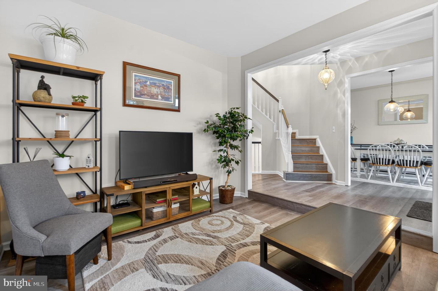 6403 GUARD MOUNT CT, CENTREVILLE, Virginia 20121, 4 Bedrooms Bedrooms, 7 Rooms Rooms,2 BathroomsBathrooms,Residential,For sale,6403 GUARD MOUNT CT,VAFX2283510 MLS # VAFX2283510 6403 GUARD MOUNT CT, CENTREVILLE, Virginia 20121, 4 Bedrooms Bedrooms, 7 Rooms Rooms,2 BathroomsBathrooms,Residential,For sale,6403 GUARD MOUNT CT,VAFX2283510 MLS # VAFX2283510