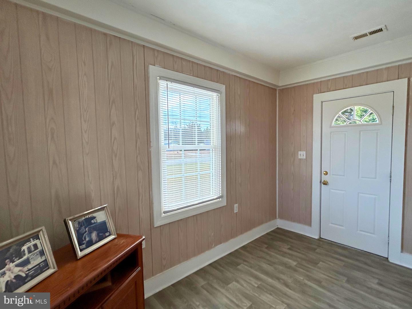 383 LAKE RD, LOTTSBURG, Virginia 22511, 2 Bedrooms Bedrooms, 3 Rooms Rooms,1 BathroomBathrooms,Residential,For sale,383 LAKE RD,VANV2001842 MLS # VANV2001842