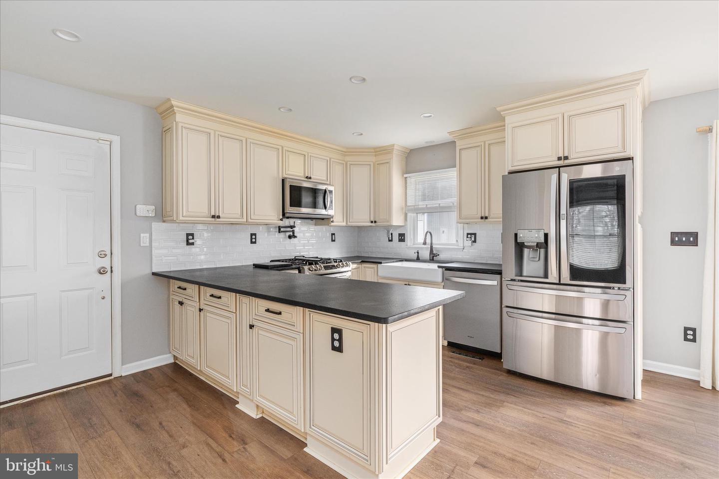 220 OATES RD, STAR TANNERY, Virginia 22654, 4 Bedrooms Bedrooms, ,3 BathroomsBathrooms,Residential,For sale,220 OATES RD,VAFV2038622 MLS # VAFV2038622