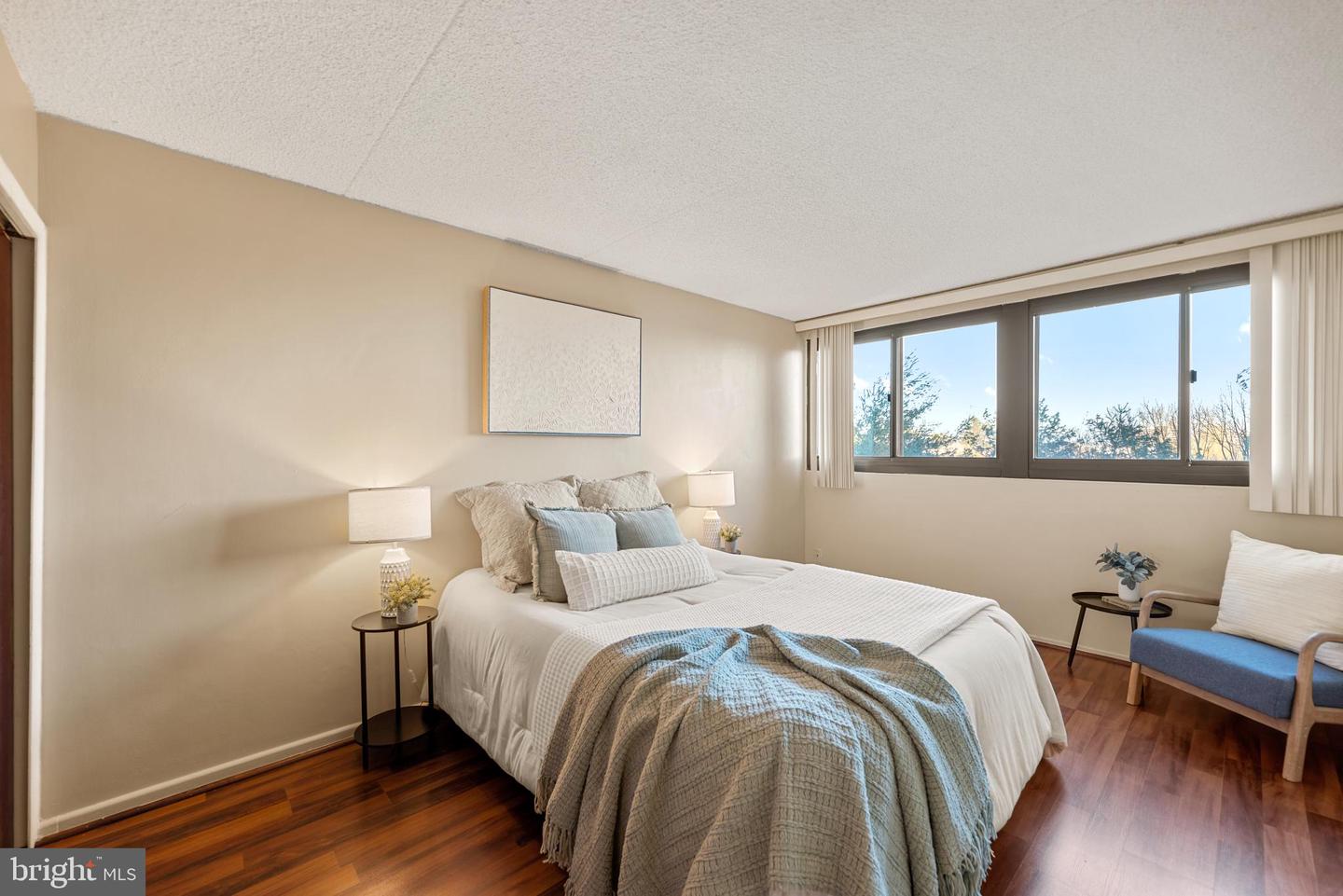 5911 EDSALL RD #805, ALEXANDRIA, Virginia 22304, 2 Bedrooms Bedrooms, ,2 BathroomsBathrooms,Residential,For sale,5911 EDSALL RD #805,VAAX2052742 MLS # VAAX2052742