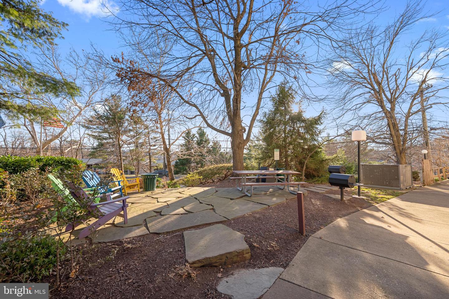 5911 EDSALL RD #805, ALEXANDRIA, Virginia 22304, 2 Bedrooms Bedrooms, ,2 BathroomsBathrooms,Residential,For sale,5911 EDSALL RD #805,VAAX2052742 MLS # VAAX2052742