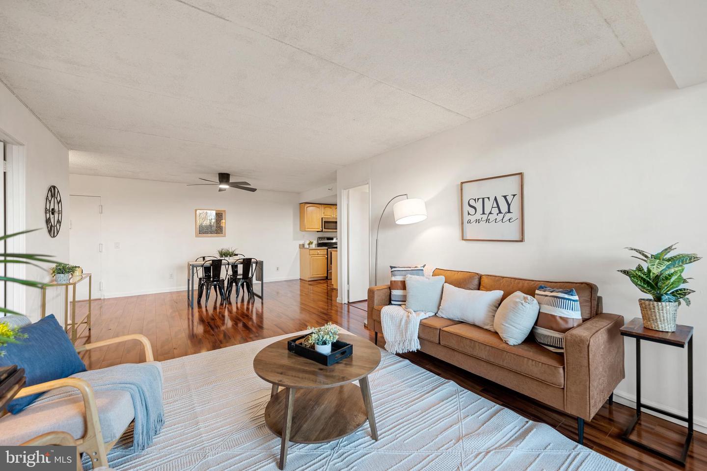 5911 EDSALL RD #805, ALEXANDRIA, Virginia 22304, 2 Bedrooms Bedrooms, ,2 BathroomsBathrooms,Residential,For sale,5911 EDSALL RD #805,VAAX2052742 MLS # VAAX2052742