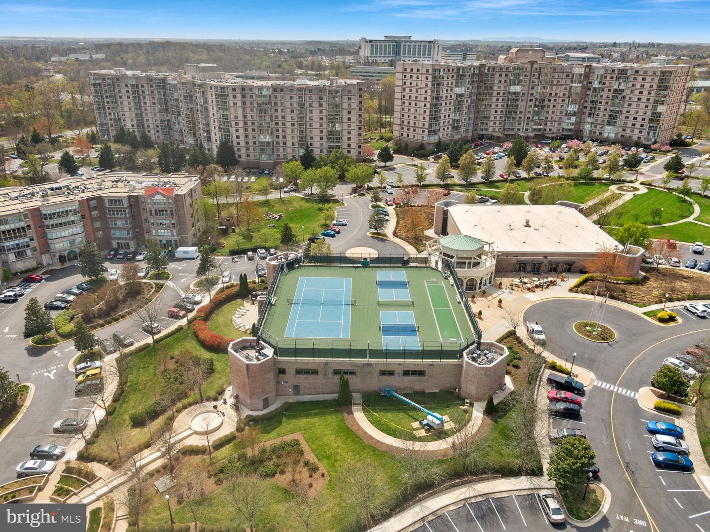 19375 CYPRESS RIDGE TER #901, LEESBURG, Virginia 20176, 3 Bedrooms Bedrooms, ,2 BathroomsBathrooms,Residential,For sale,19375 CYPRESS RIDGE TER #901,VALO2113168 MLS # VALO2113168 19375 CYPRESS RIDGE TER #901, LEESBURG, Virginia 20176, 3 Bedrooms Bedrooms, ,2 BathroomsBathrooms,Residential,For sale,19375 CYPRESS RIDGE TER #901,VALO2113168 MLS # VALO2113168