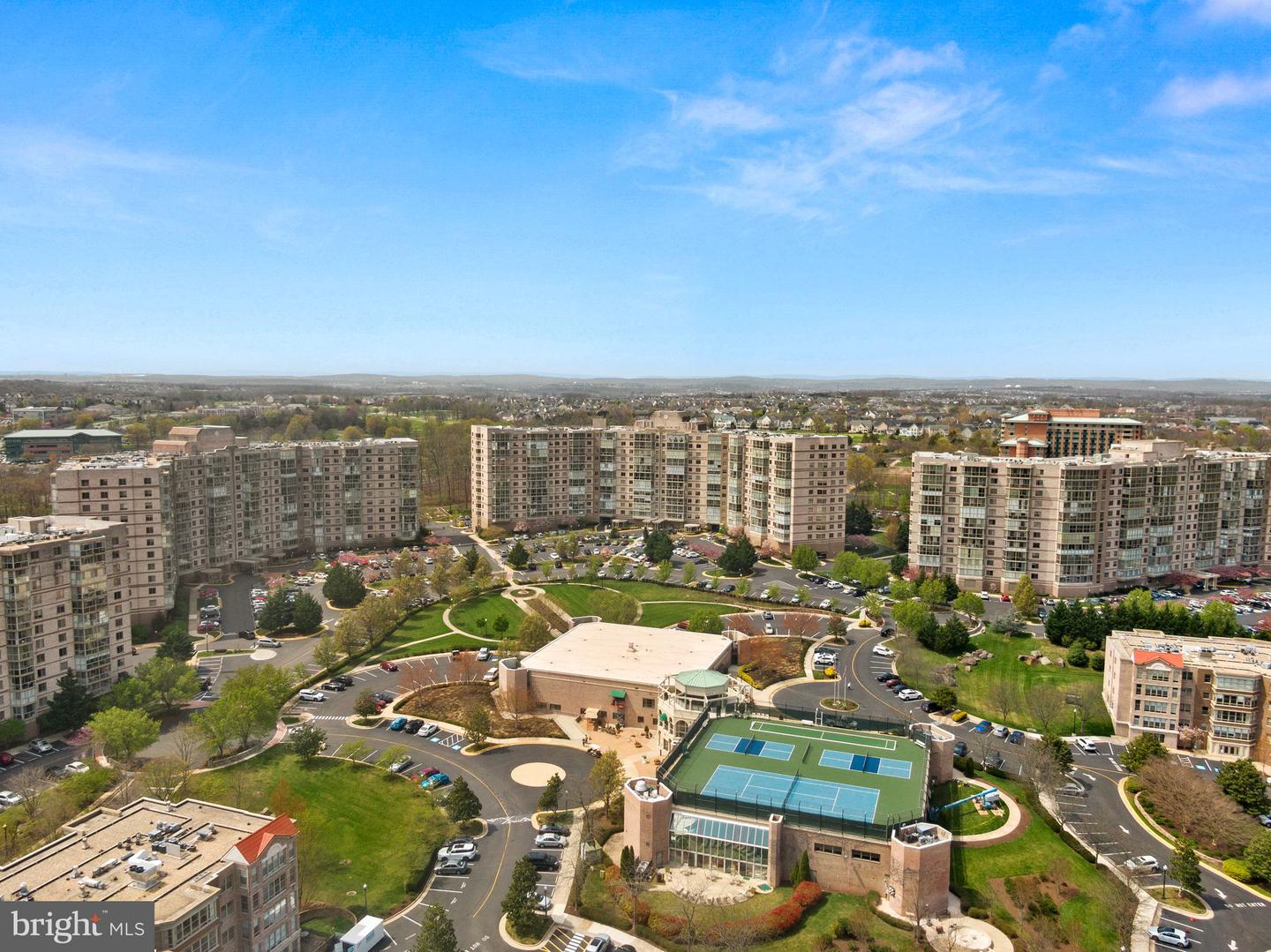 19375 CYPRESS RIDGE TER #901, LEESBURG, Virginia 20176, 3 Bedrooms Bedrooms, ,2 BathroomsBathrooms,Residential,For sale,19375 CYPRESS RIDGE TER #901,VALO2113168 MLS # VALO2113168 19375 CYPRESS RIDGE TER #901, LEESBURG, Virginia 20176, 3 Bedrooms Bedrooms, ,2 BathroomsBathrooms,Residential,For sale,19375 CYPRESS RIDGE TER #901,VALO2113168 MLS # VALO2113168