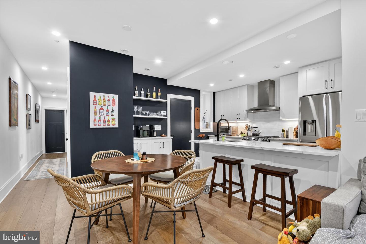 3317 16TH ST NW #4, WASHINGTON, District Of Columbia 20010, 2 Bedrooms Bedrooms, ,2 BathroomsBathrooms,Residential,For sale,3317 16TH ST NW #4,DCDC2239170 MLS # DCDC2239170