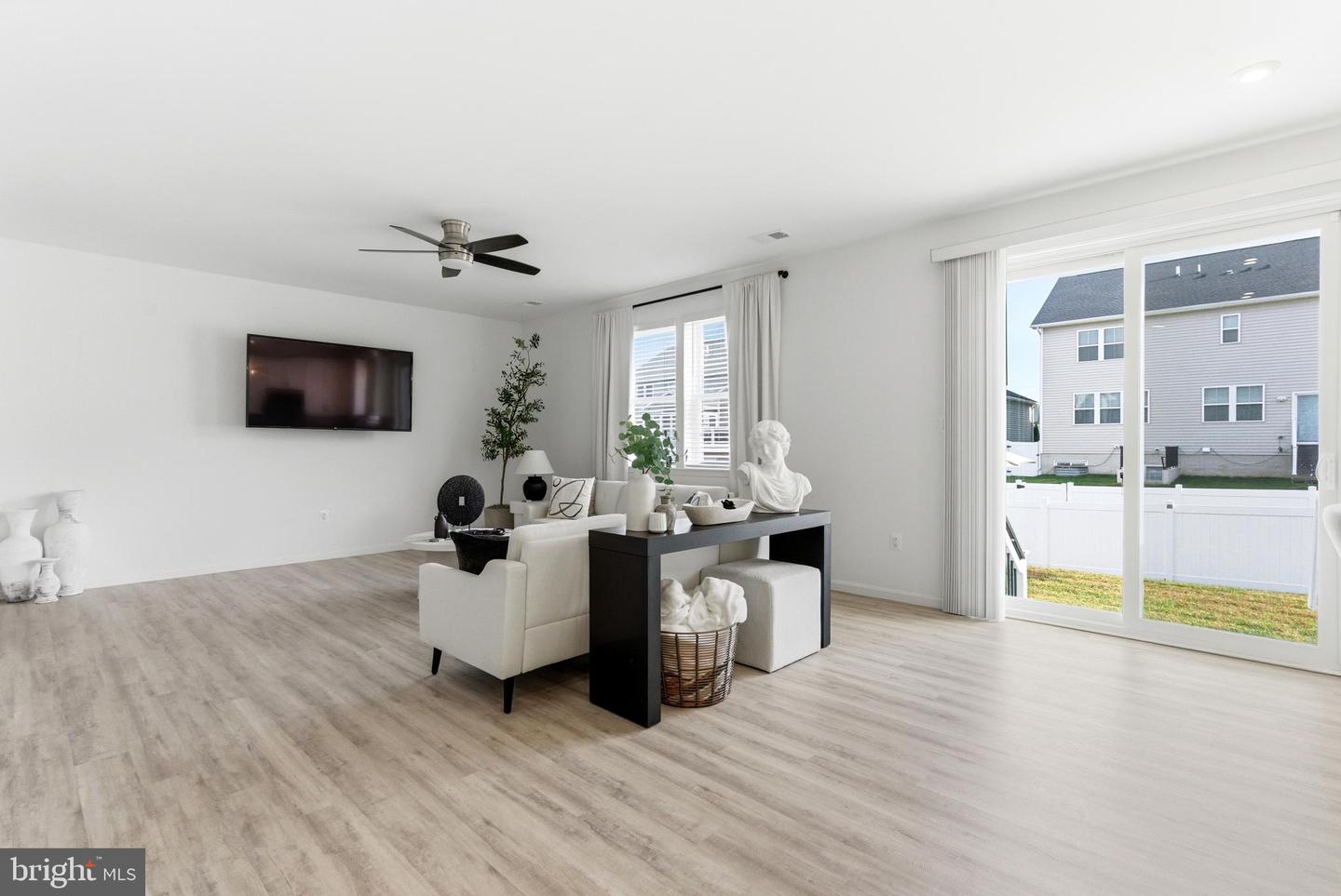 121 RAVEN OAKS DRIVE, WINCHESTER, Virginia 22602, 4 Bedrooms Bedrooms, ,2 BathroomsBathrooms,Residential,For sale,121 RAVEN OAKS DRIVE,VAFV2038624 MLS # VAFV2038624 121 RAVEN OAKS DRIVE, WINCHESTER, Virginia 22602, 4 Bedrooms Bedrooms, ,2 BathroomsBathrooms,Residential,For sale,121 RAVEN OAKS DRIVE,VAFV2038624 MLS # VAFV2038624