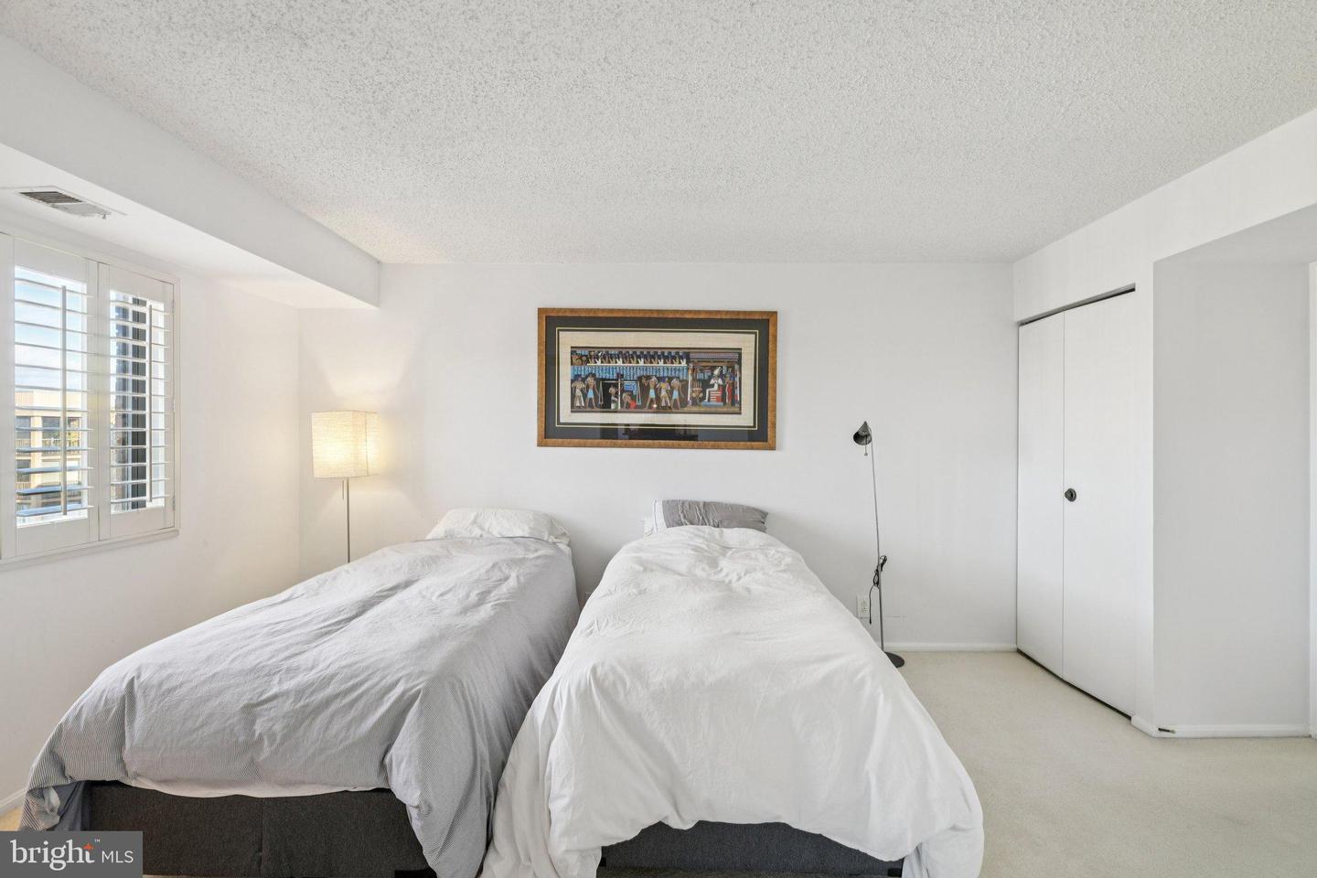 5904 MOUNT EAGLE DR #1615, ALEXANDRIA, Virginia 22303, 2 Bedrooms Bedrooms, 8 Rooms Rooms,2 BathroomsBathrooms,Residential,For sale,5904 MOUNT EAGLE DR #1615,VAFX2283386 MLS # VAFX2283386